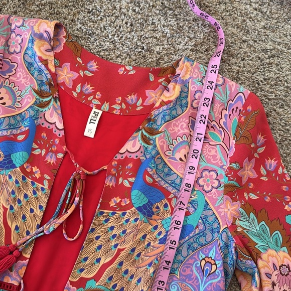 Spell & The Gypsy Lotus Jacket Ruby Red
Size Oversized XS - Picture 14 of 14